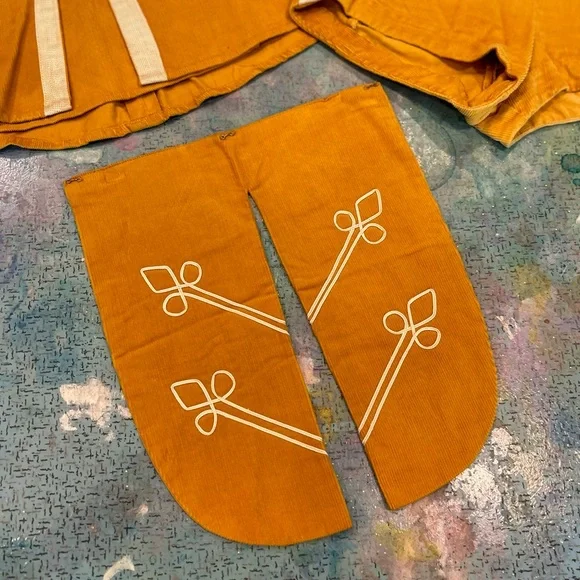 4 Piece 1970s Dance Uniform - Picture 12 of 16